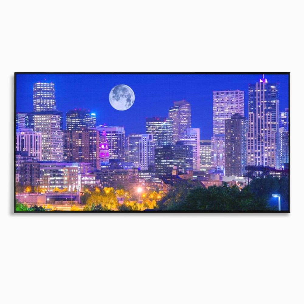 Tablou canvas cu tablou canvas cu peisaj urban nocturn si luna plina, in rama de aluminiu negru